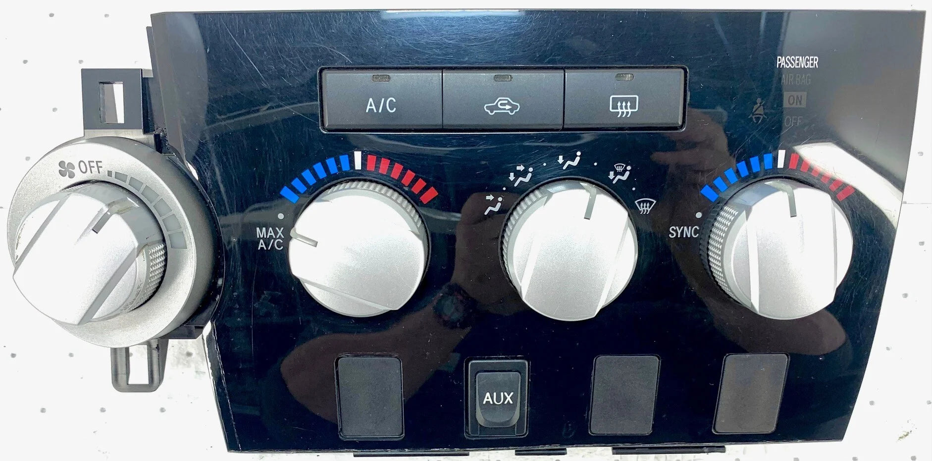 Pre-Owned 2007-2009 Toyota Tundra Crew Max w/ SR5 Temperature Control ID 840100CB90 OEM (Good)