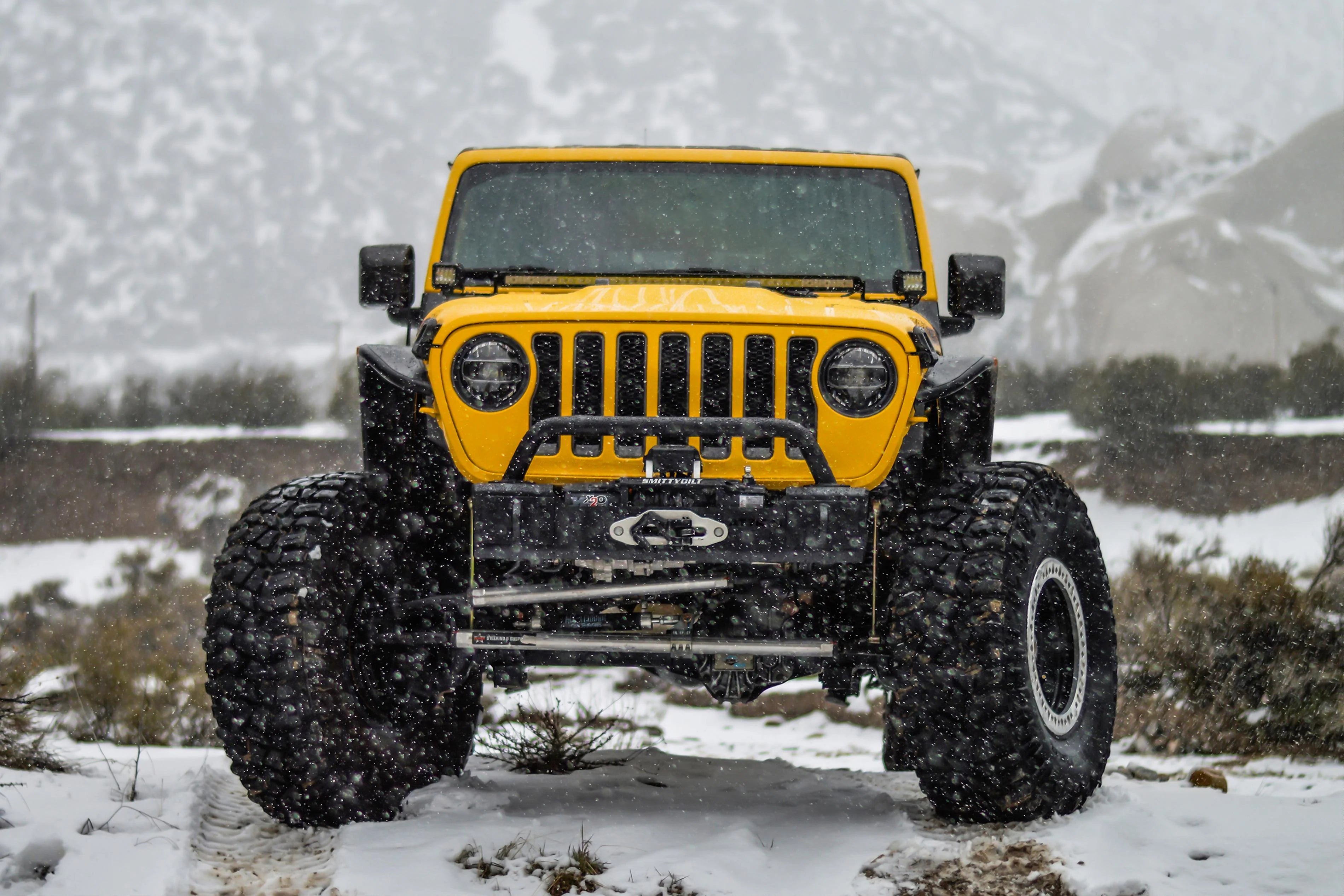 Attica 2018-2024 Fits Jeep Wrangler JL 2019-2024 Gladiator Black Powder Coated Steel Stubby Front Bumper Bull Bar ATTJL01A108-BX